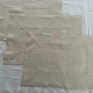 CATHERINE MEMMI LINEN PLACEMATS, A RARE FIND. set of 3